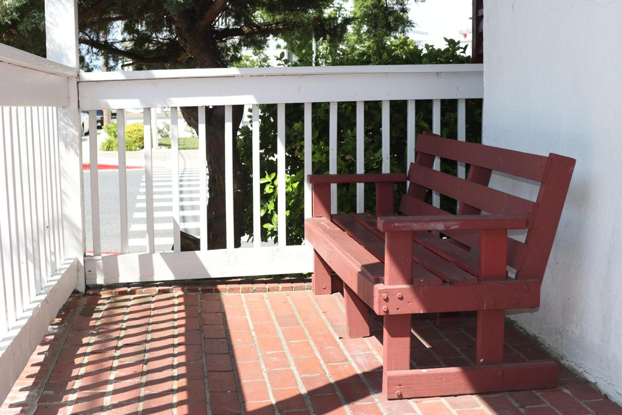 The Burgundy Inn Hotel And Apartments Ocean City Exterior photo